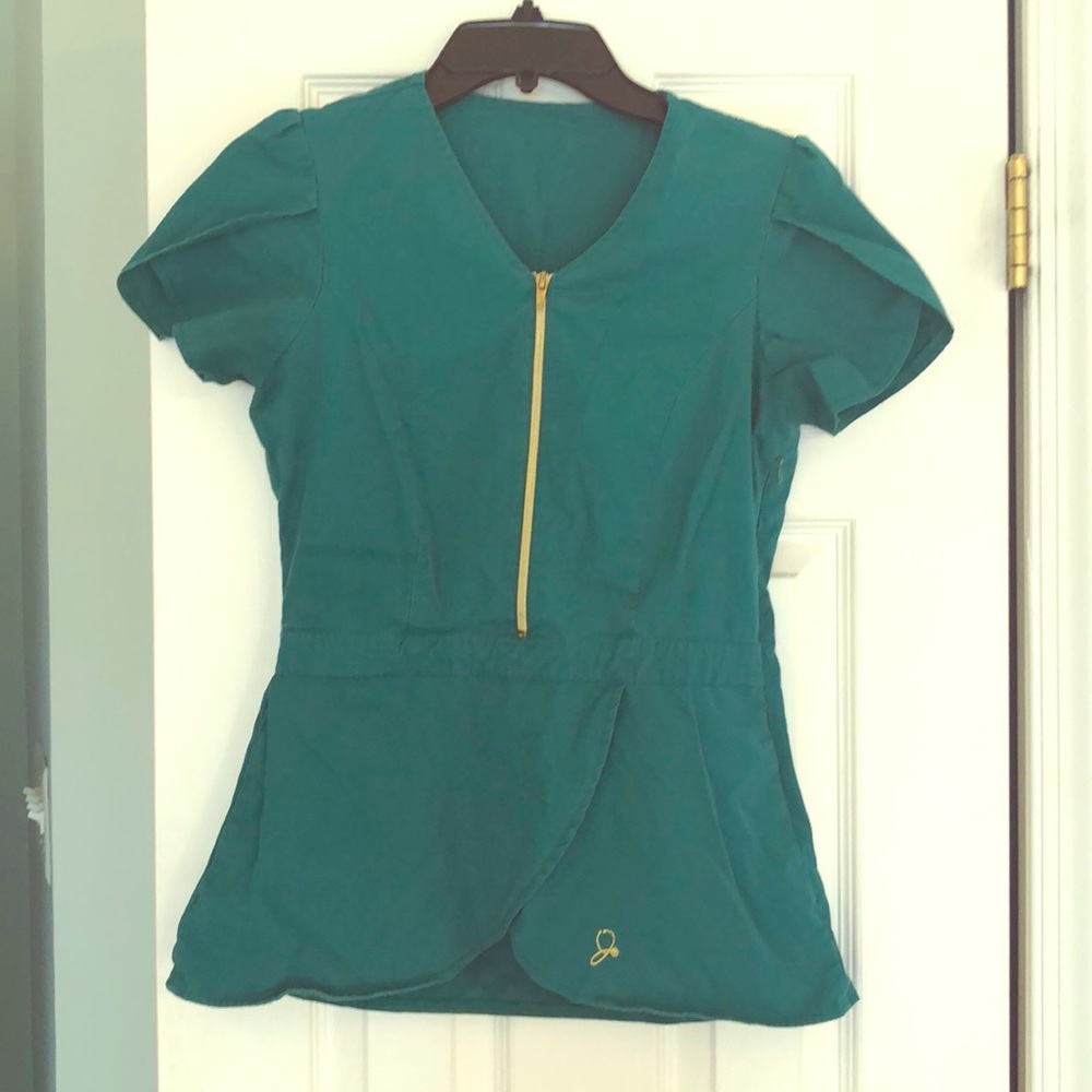 Jaanuu Tulip Top